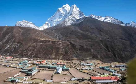 Hike to Dingboche