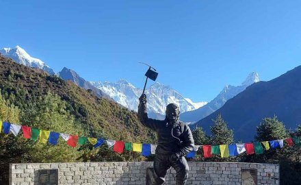 Hike to Namche
