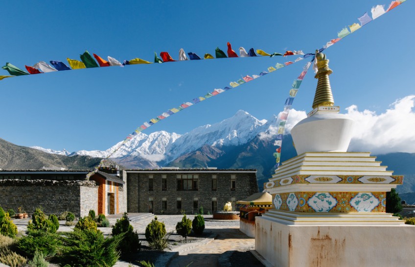 Classic Everest Base Camp Trek: Authentic Sherpa Hospitality