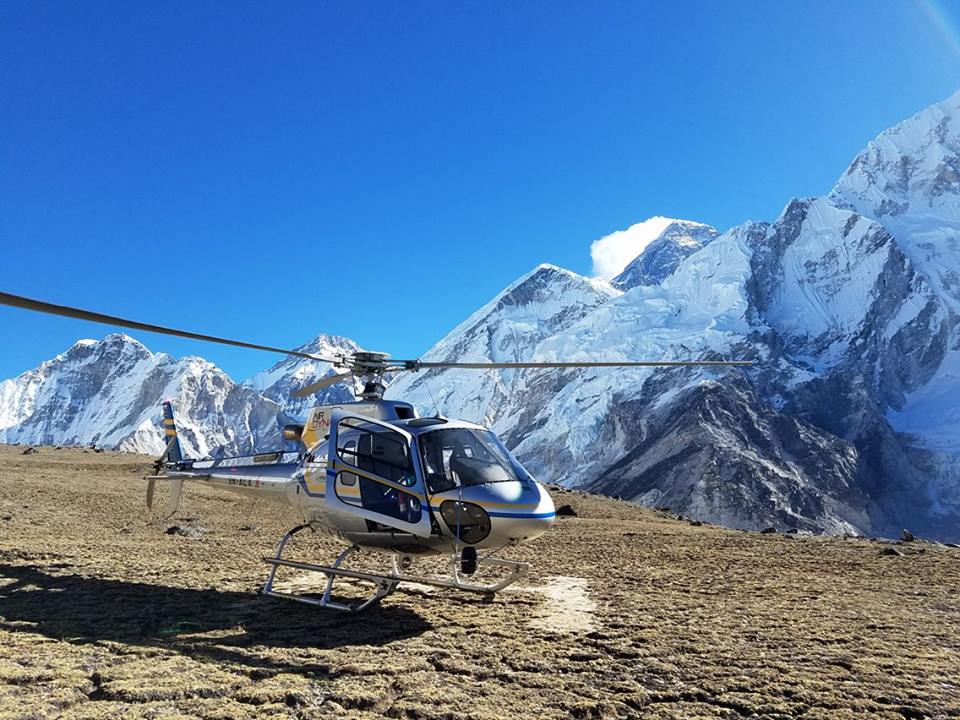 Everest Base Camp Helicopter Tour With Kala Patthar Landing & Breakfast
